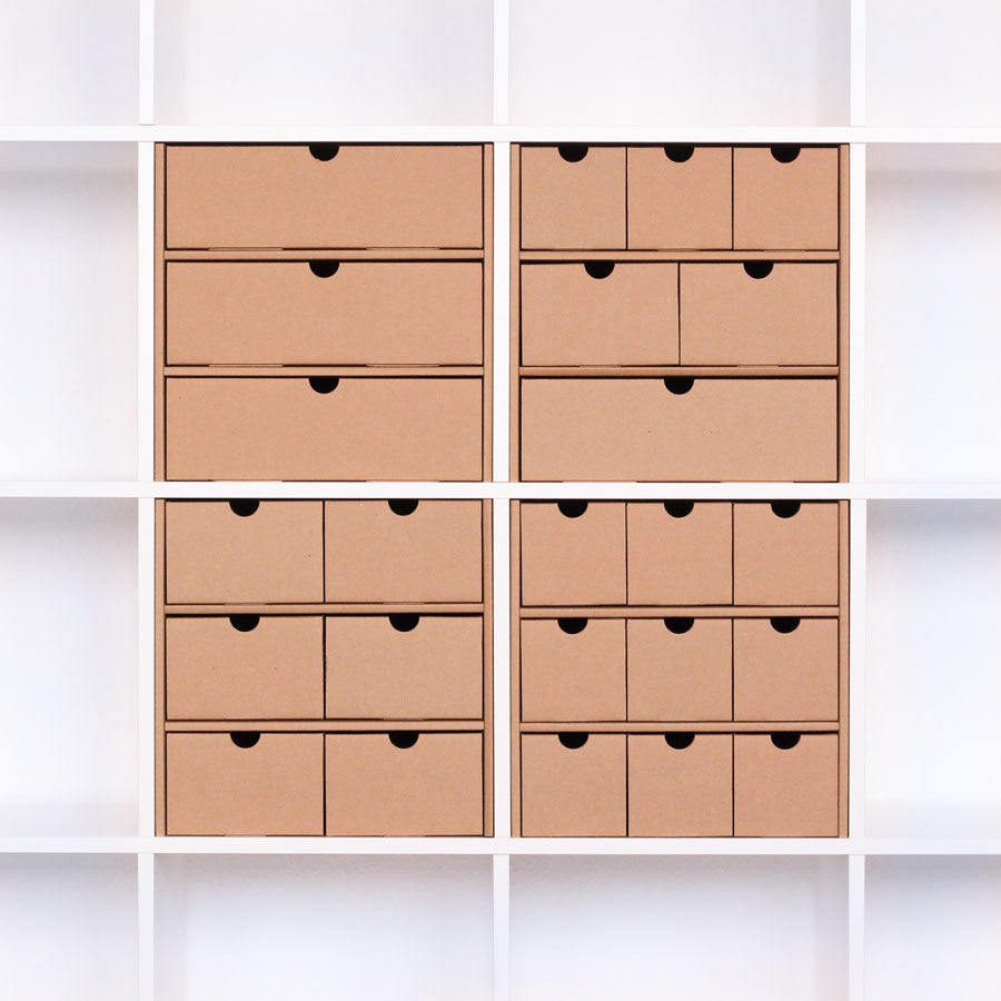 Übersicht der 4 Kallax Einsätze mit verschieden großen Schubladen: entweder mit je 3 , 6 oder 9 Schubladen